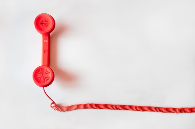 A picture of a red telephone